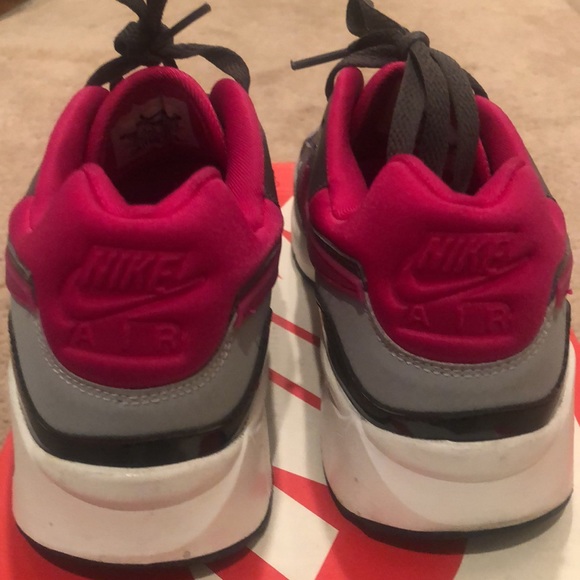 NIKE Air Max - Picture 4 of 7